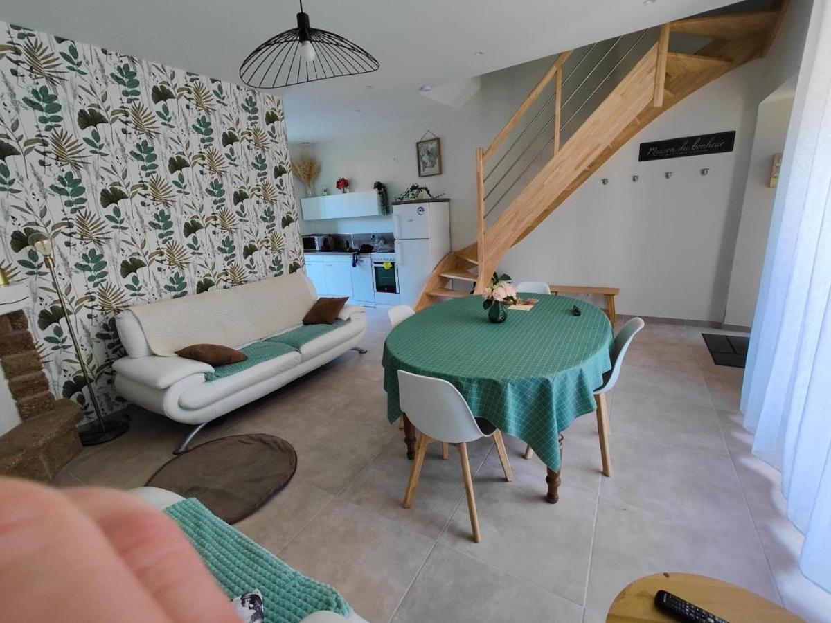 Tante Adele Villa Saint-Ouen-de-la-Rouerie Exteriör bild